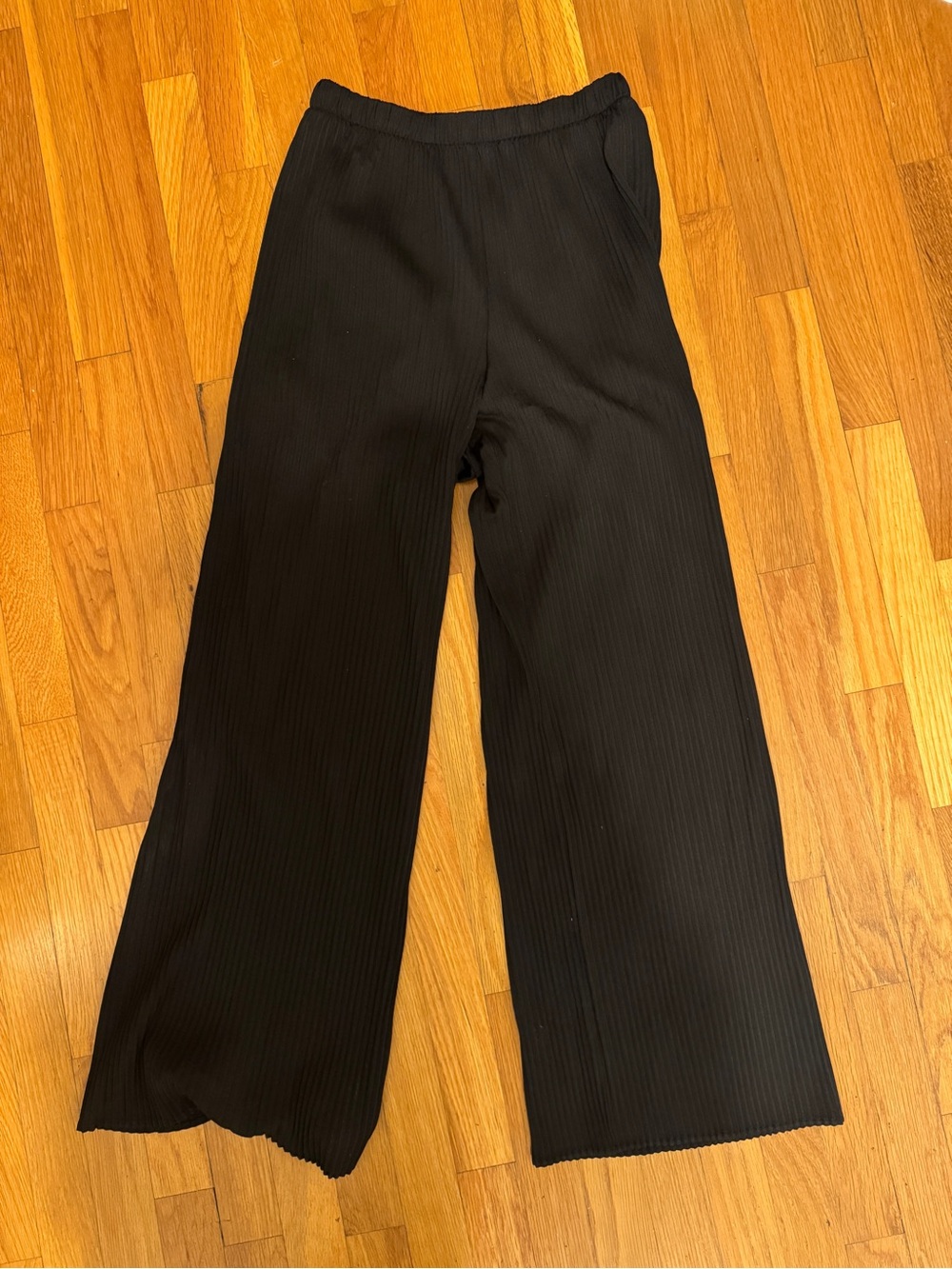 Uniqlo pleats please style pants